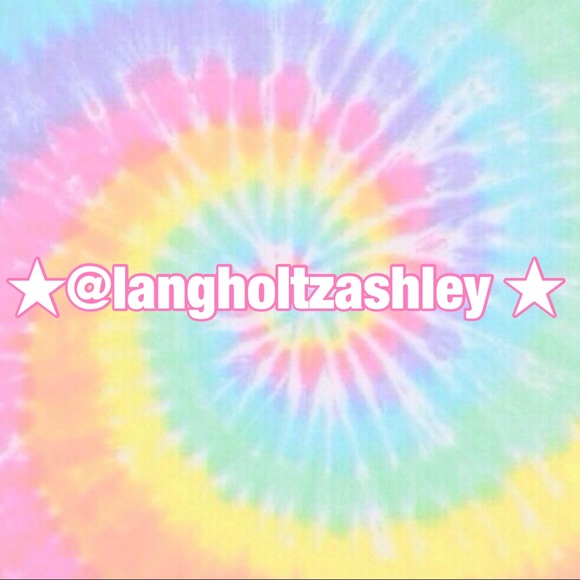 Meet your Posher, Ashley - Picture 1 of 1